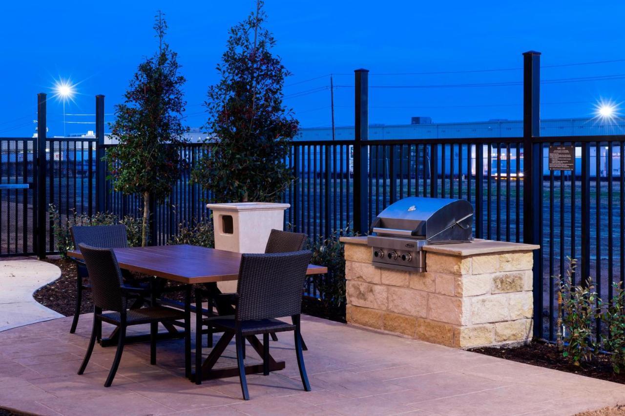 Residence Inn By Marriott Dallas Plano/Richardson Bagian luar foto